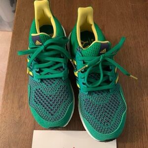 Adidas ultraboost mighty ducks women’s tennis shoes. Size M 6.5 / W 7.5. New